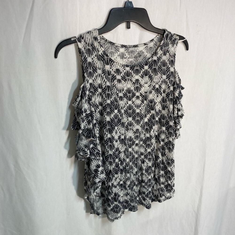 ✨We The Free flowy printed cold shoulder blouse - Picture 2 of 10